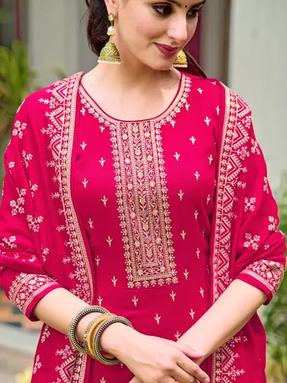 Women Silk Blend Kurta Pant Dupatta Set