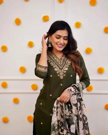 Women Viscose Rayon Kurta Pant Dupatta Set
